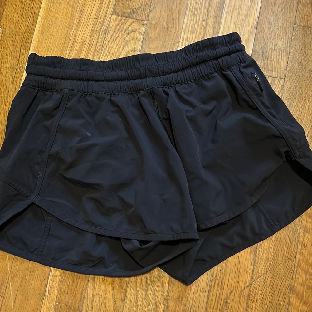 Lululemon black shorts